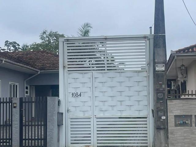 Casa / Sobrado para Locação em Joinville/SC Costa e Silva 2 Quartos