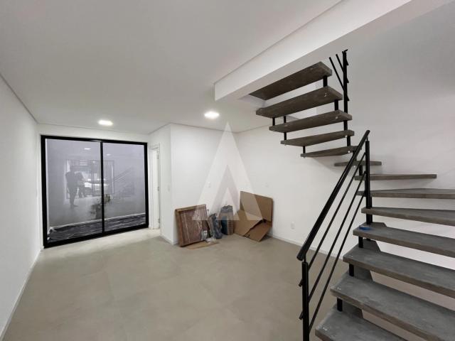 Casa / Sobrado para Locação em Joinville/SC Costa e Silva 2 Quartos