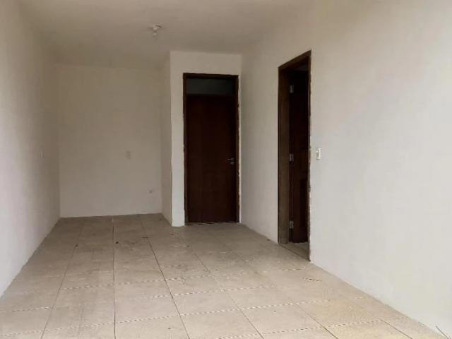 Casa / Sobrado para Locação em Joinville/SC Costa e Silva 3 Quartos