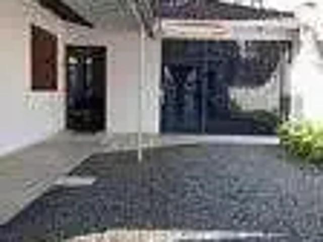 Casa / Sobrado para Locação em Joinville/SC América 4 Quartos