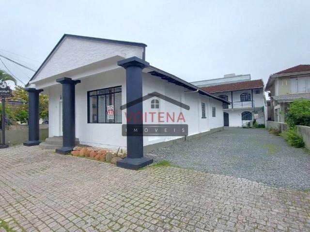 Casa / Sobrado para Locação em Joinville/SC América 1 Quartos