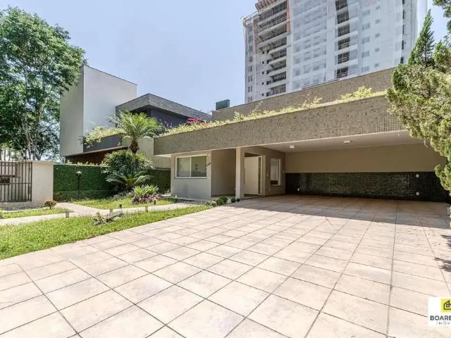 Casa / Sobrado para Locação em Joinville/SC América 3 Quartos