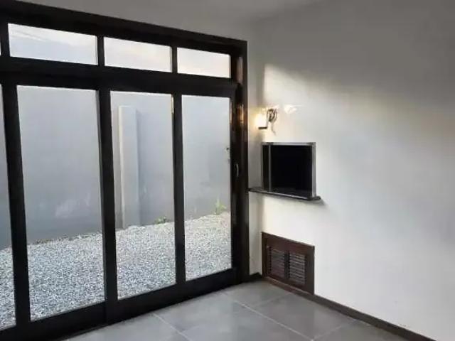 Casa / Sobrado para Locação em Joinville/SC América 3 Quartos