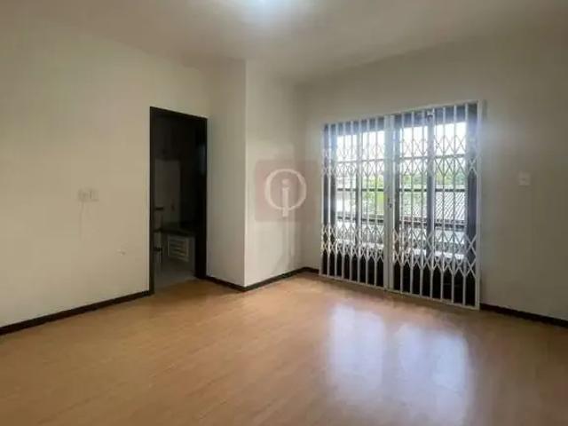 Casa / Sobrado para Locação em Joinville/SC América 3 Quartos