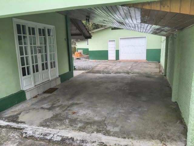 Casa / Sobrado para Locação em Joinville/SC Anita Garibaldi 2 Quartos