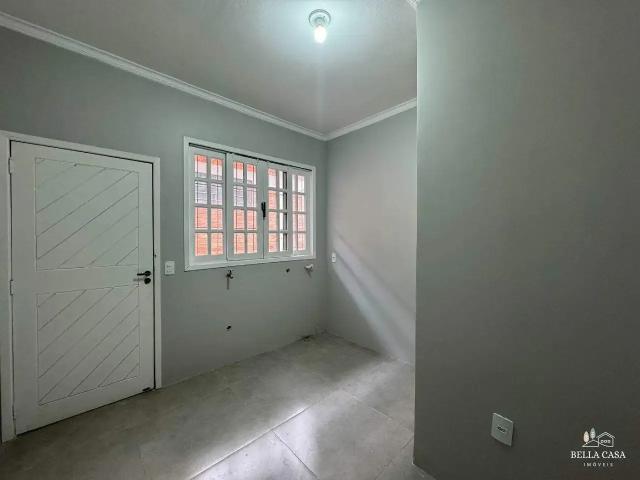Casa / Sobrado para Locação em Joinville/SC Anita Garibaldi 5 Quartos
