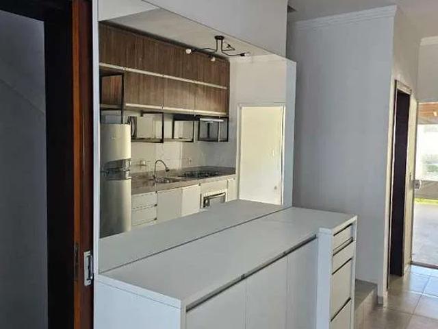 Casa / Sobrado para Locação em Joinville/SC Adhemar Garcia 2 Quartos