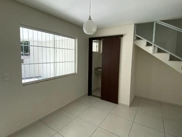 Casa / Sobrado para Locação em Joinville/SC Aventureiro 3 Quartos