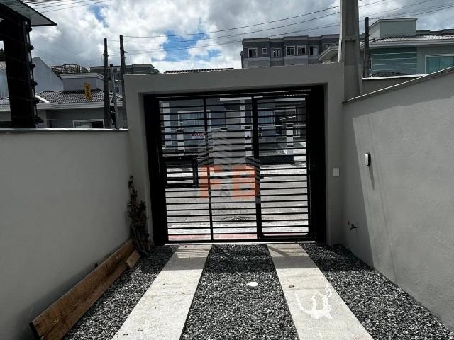 Casa / Sobrado para Locação em Joinville/SC Aventureiro 2 Quartos
