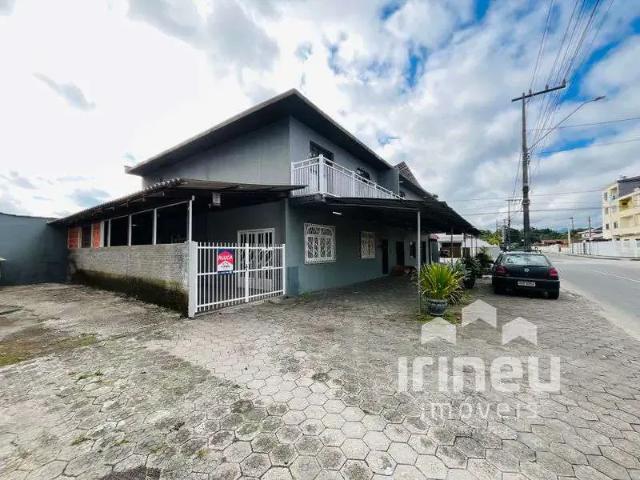 Casa / Sobrado para Locação em Joinville/SC Aventureiro 2 Quartos