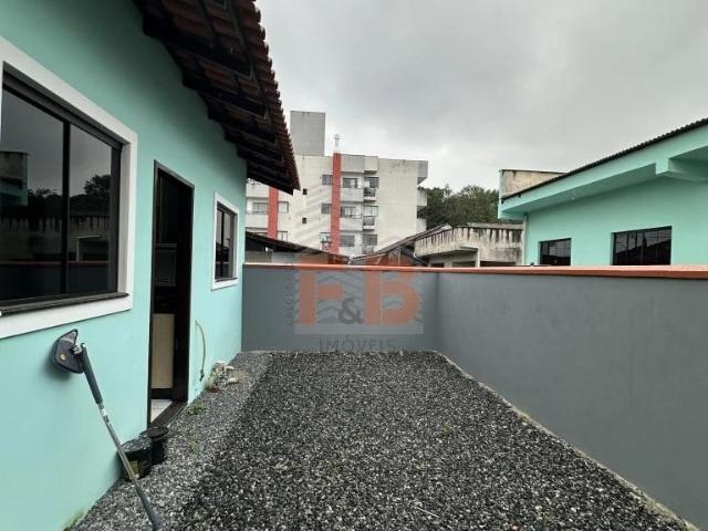 Casa / Sobrado para Locação em Joinville/SC Aventureiro 2 Quartos