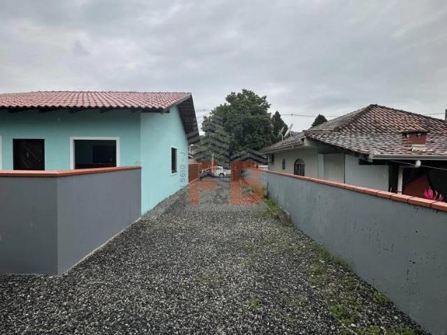 Casa / Sobrado para Locação em Joinville/SC Aventureiro 2 Quartos