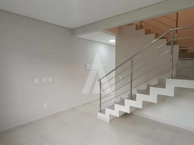 Casa / Sobrado para Locação em Joinville/SC Aventureiro 2 Quartos