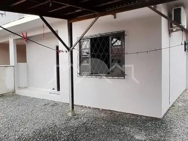 Casa / Sobrado para Locação em Joinville/SC Aventureiro 2 Quartos