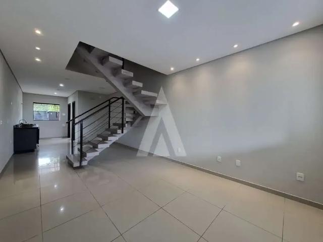 Casa / Sobrado para Locação em Joinville/SC Boa Vista 3 Quartos