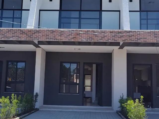 Casa / Sobrado para Locação em Joinville/SC Boa Vista
