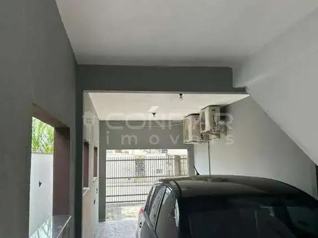 Casa / Sobrado para Locação em Joinville/SC Boa Vista 5 Quartos