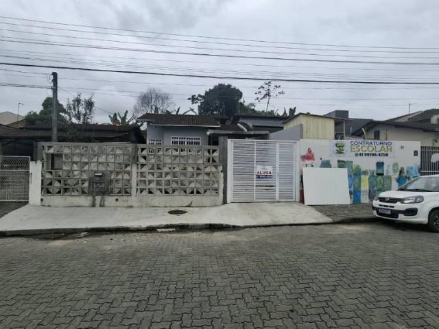 Casa / Sobrado para Locação em Joinville/SC Boehmerwald 3 Quartos