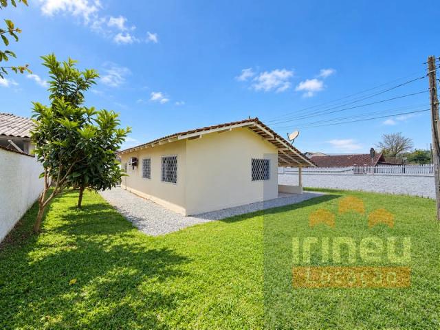 Casa / Sobrado para Locação em Joinville/SC Boehmerwald 3 Quartos