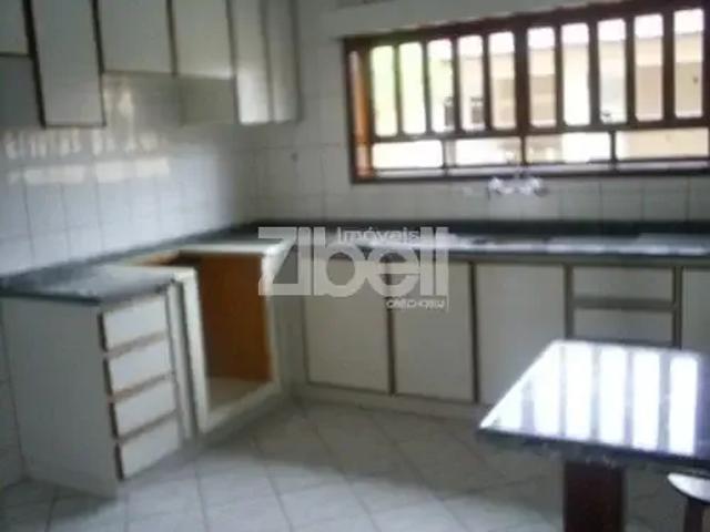Casa / Sobrado para Locação em Joinville/SC Bom Retiro 4 Quartos