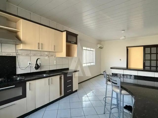 Casa / Sobrado para Locação em Joinville/SC Bom Retiro 2 Quartos
