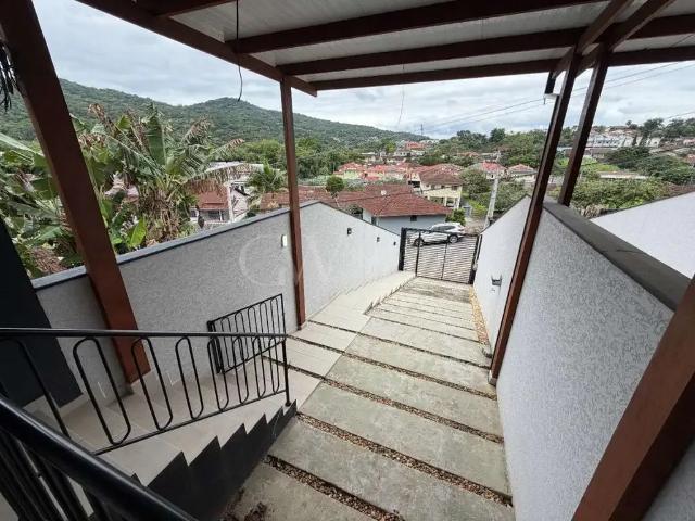 Casa / Sobrado para Locação em Joinville/SC Bom Retiro 3 Quartos