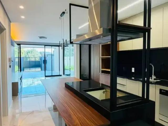 Casa / Sobrado para Locação em Joinville/SC Bom Retiro 3 Quartos