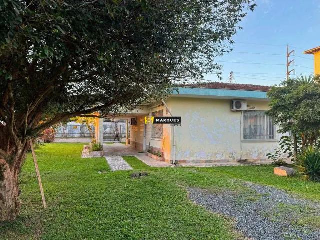 Casa / Sobrado para Locação em Joinville/SC Bucarein 1 Quartos