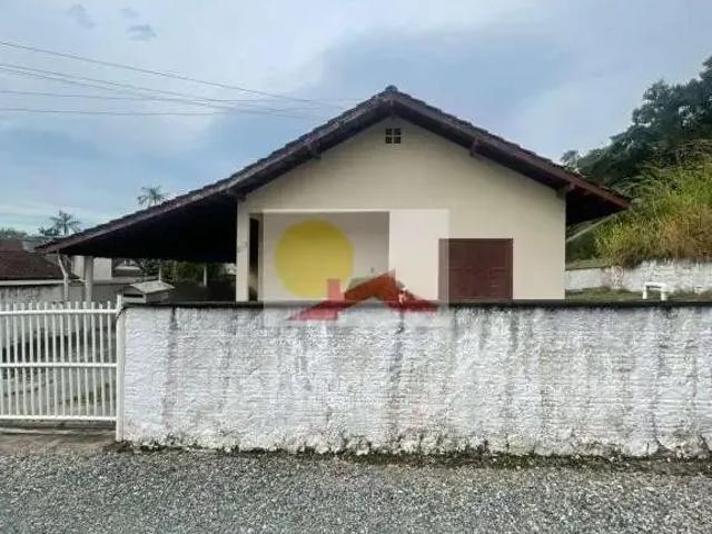 Casa / Sobrado para Locação em Joinville/SC Glória 3 Quartos