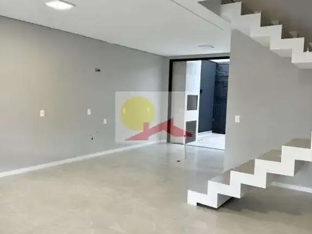 Casa / Sobrado para Locação em Joinville/SC Glória 3 Quartos