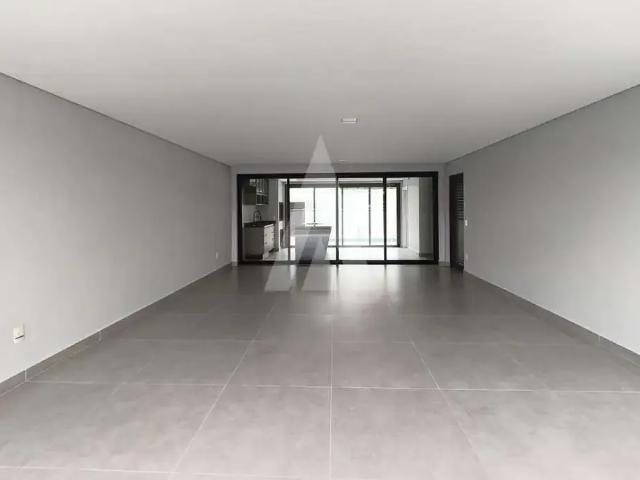 Casa / Sobrado para Locação em Joinville/SC Glória 3 Quartos