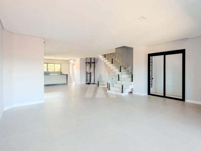 Casa / Sobrado para Locação em Joinville/SC Glória 3 Quartos