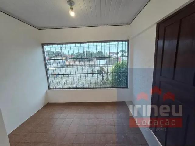 Casa / Sobrado para Locação em Joinville/SC Guanabara 2 Quartos