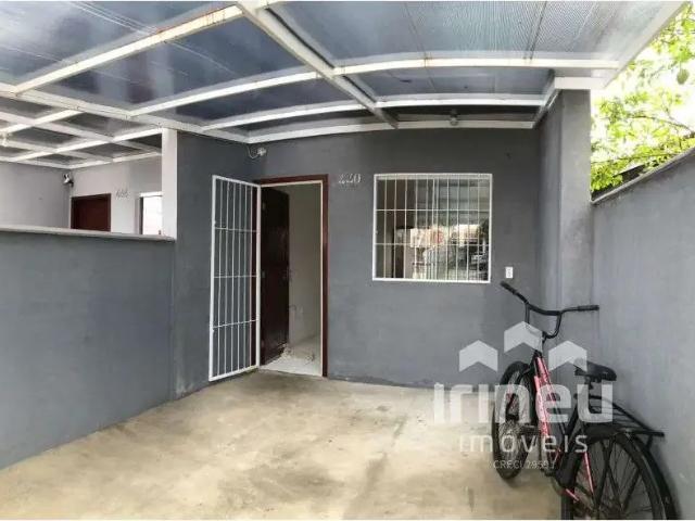 Casa / Sobrado para Locação em Joinville/SC Espinheiros 2 Quartos