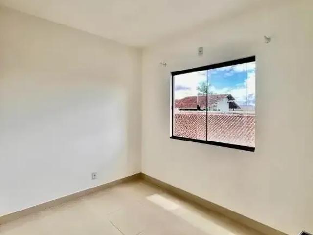 Casa / Sobrado para Locação em Joinville/SC Espinheiros 2 Quartos