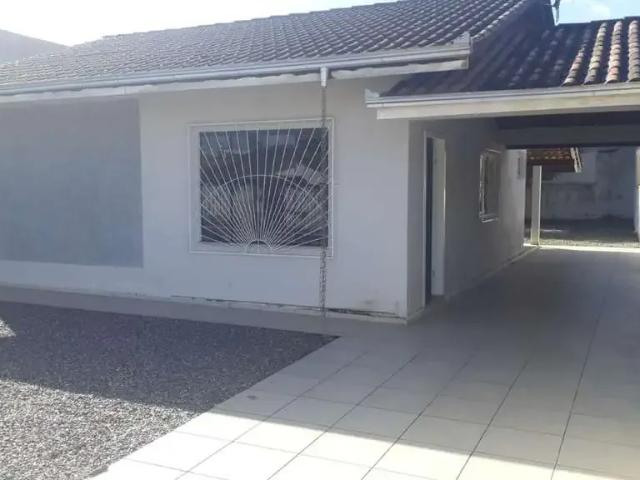 Casa / Sobrado para Locação em Joinville/SC Fátima 2 Quartos