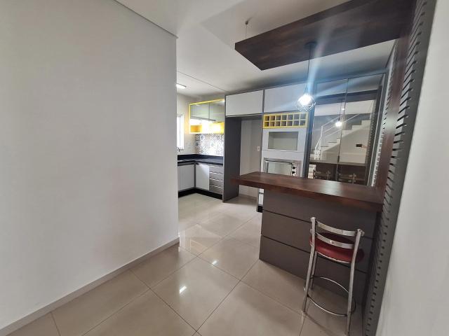 Casa / Sobrado para Locação em Joinville/SC Floresta 3 Quartos