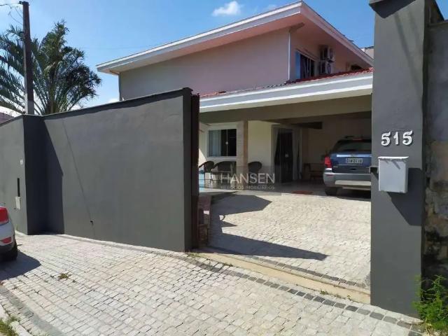 Casa / Sobrado para Locação em Joinville/SC Floresta 3 Quartos