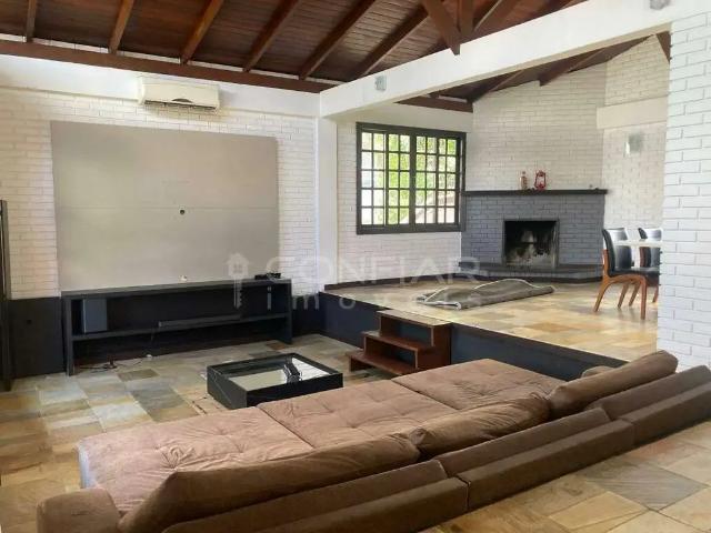Casa / Sobrado para Locação em Joinville/SC Floresta 3 Quartos