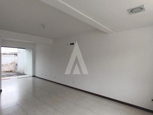 Casa / Sobrado para Locação em Joinville/SC Floresta 2 Quartos