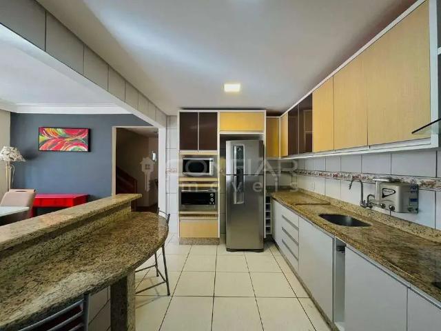 Casa / Sobrado para Locação em Joinville/SC Floresta 2 Quartos