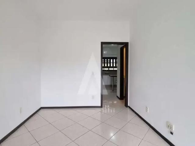 Casa / Sobrado para Locação em Joinville/SC Floresta 2 Quartos