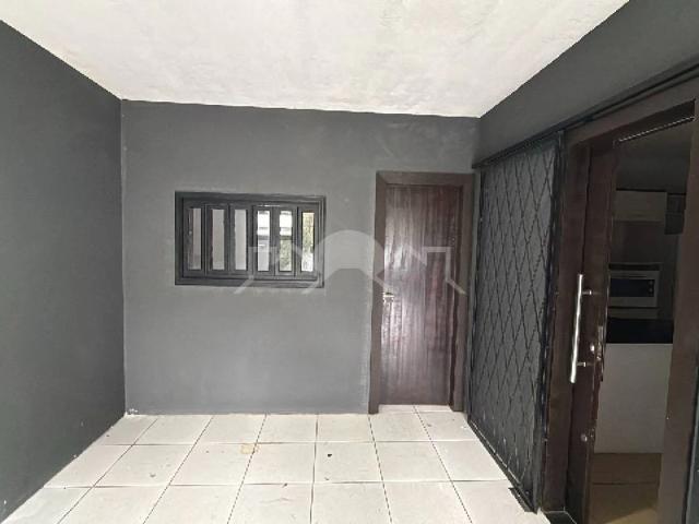 Casa / Sobrado para Locação em Joinville/SC Floresta 2 Quartos