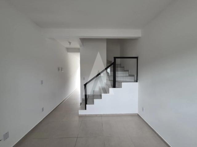 Casa / Sobrado para Locação em Joinville/SC Iririú 2 Quartos