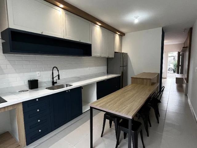 Casa / Sobrado para Locação em Joinville/SC Iririú 2 Quartos