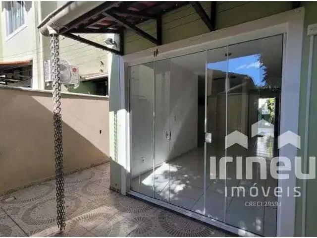 Casa / Sobrado para Locação em Joinville/SC Iririú 3 Quartos