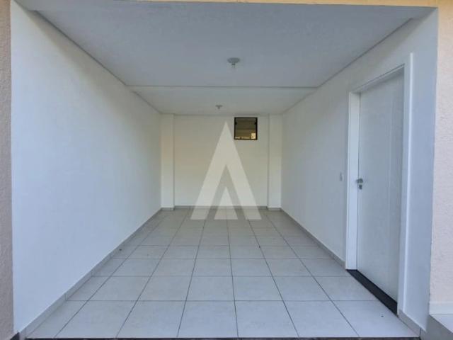 Casa / Sobrado para Locação em Joinville/SC Iririú 3 Quartos