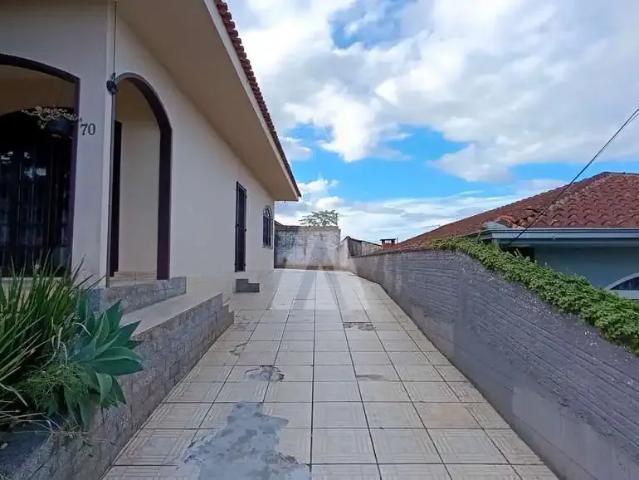 Casa / Sobrado para Locação em Joinville/SC Itaum 2 Quartos