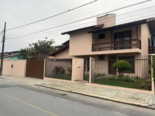 Casa / Sobrado para Locação em Joinville/SC Itaum 2 Quartos