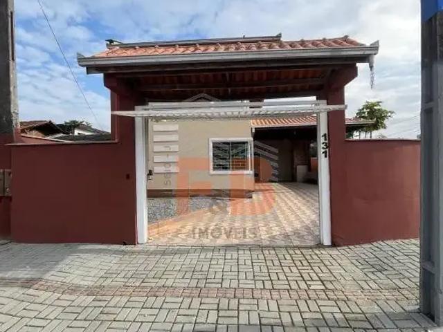 Casa / Sobrado para Locação em Joinville/SC Jardim Iririú 2 Quartos